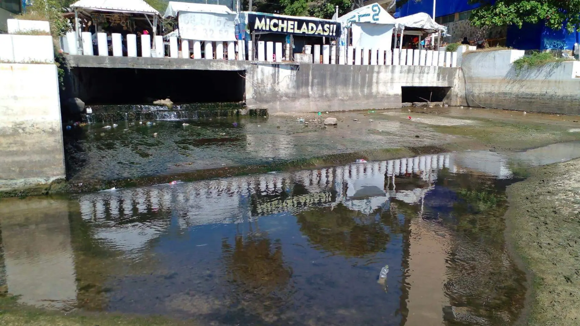 AGUAS NEGRAS